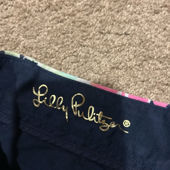 Lily Pulitzer shorts. Size 2 - Picture 3 of 4